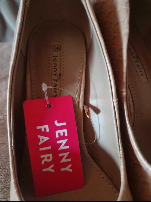 Beżowe czółenka jenny fairy