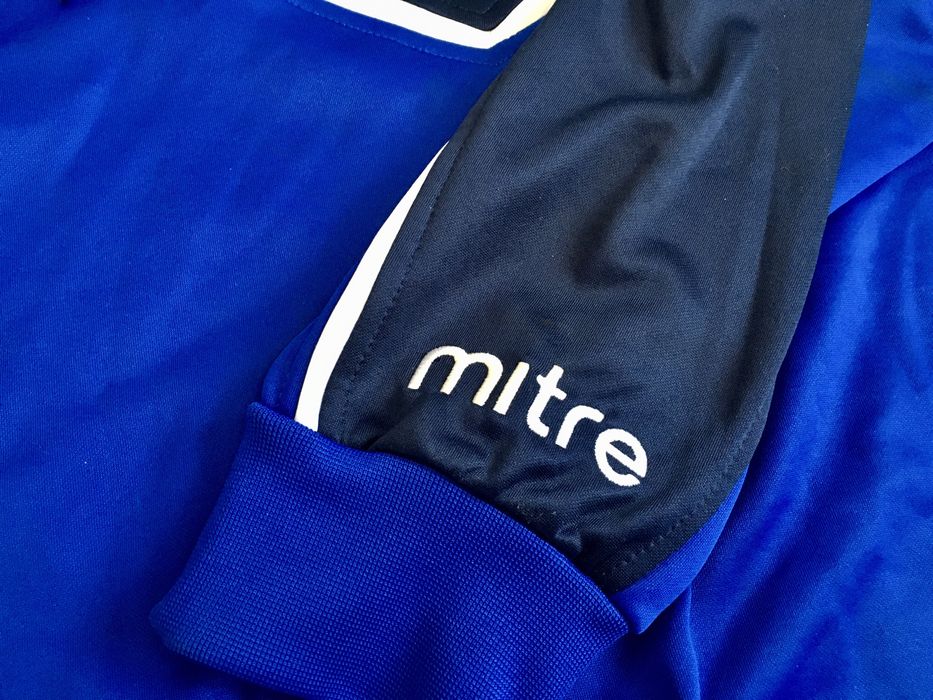 Футбольна кофта