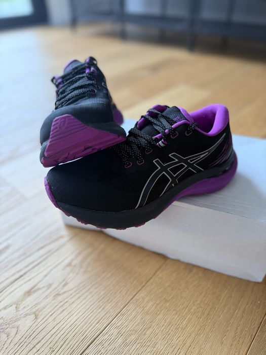 Nowe buty Asics, rozm. 37 (dl. wkładki 23cm)