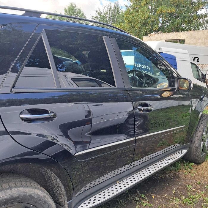 Mercedes ml  w164 164  drzwi prawe tylne tył
