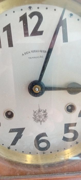 Relogio de parede da marca a boa reguladora