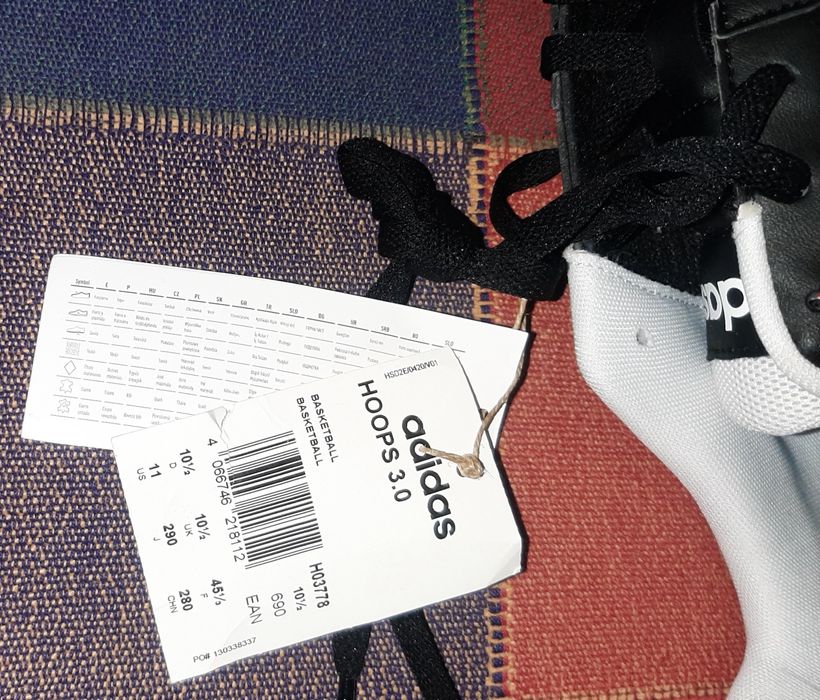 Кроссовки Adidas