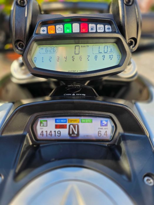 DUCATI DIAVEL 1200 Carbon Edition