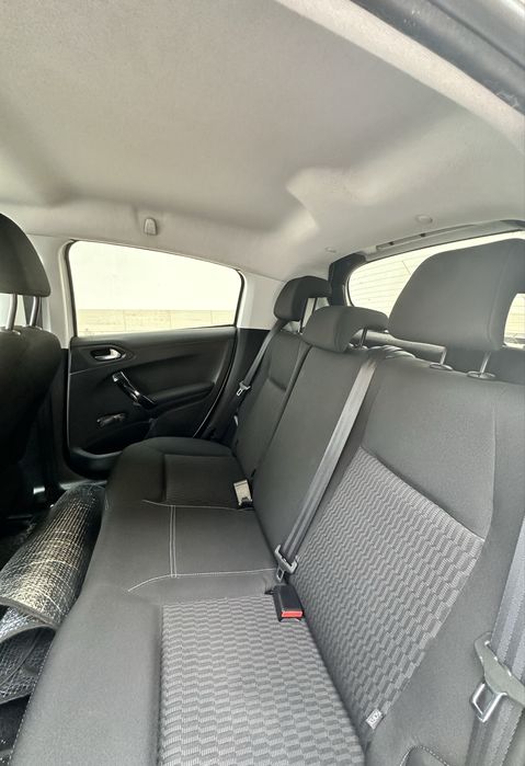 Peugeot 208 1.6 BlueHDI