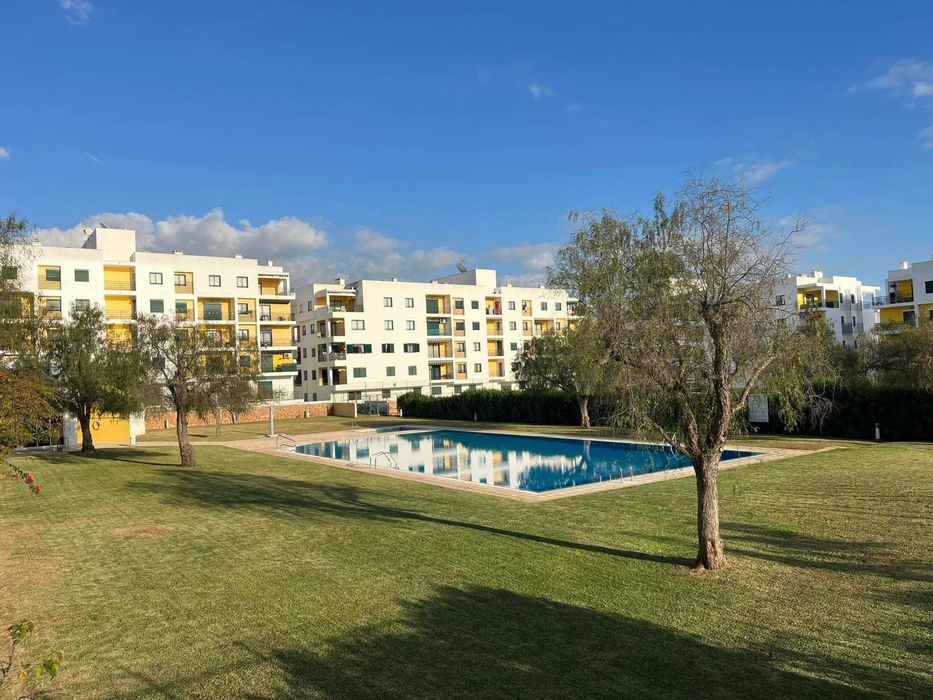 Apartamento T1, em Armação de Pêra, para férias