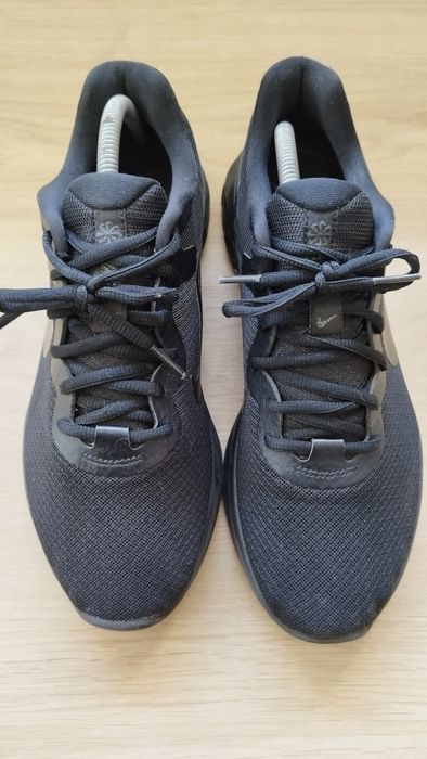 Tenis Nike. Modelo Revolution 6 Next Nature