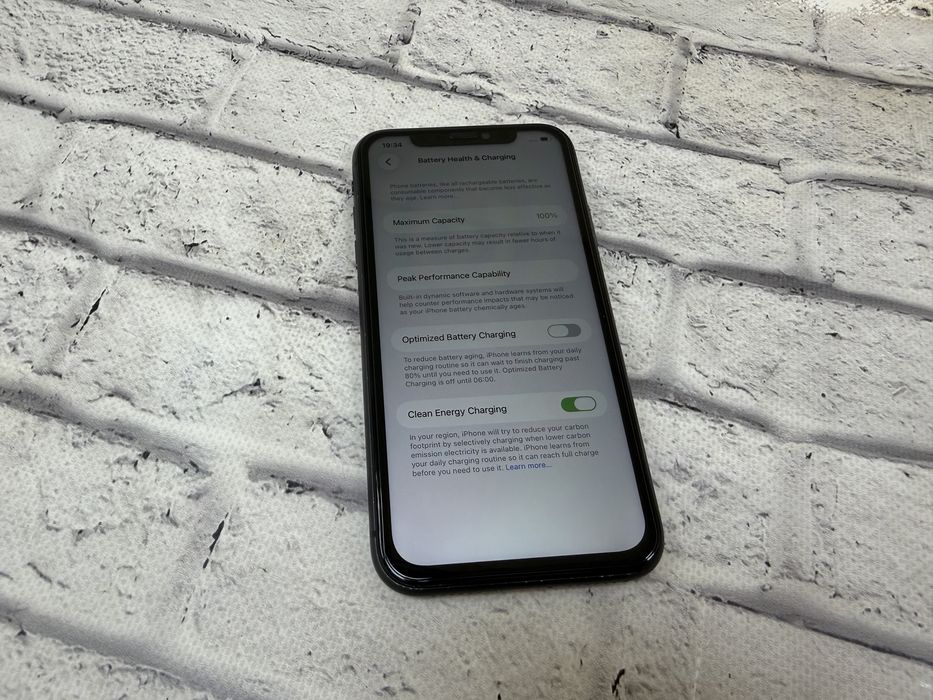 Iphone 11 256gb neverlock Black 180$
