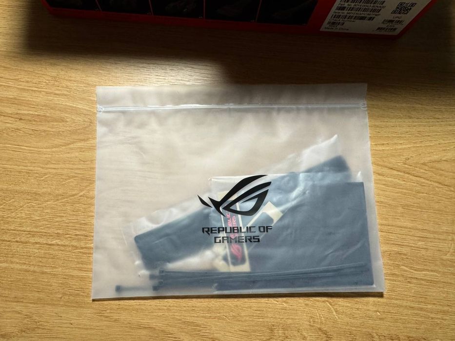 Блок питания Asus ROG Strix 850W