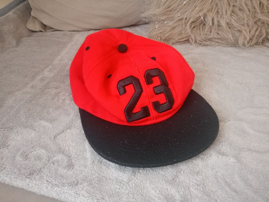 Czapka z daszkiem 54 cm
