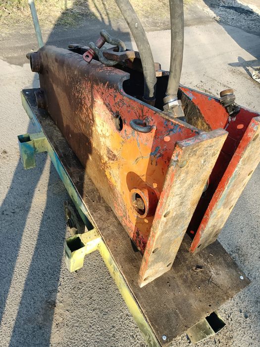 Młot hydrauliczny krupp HM305.