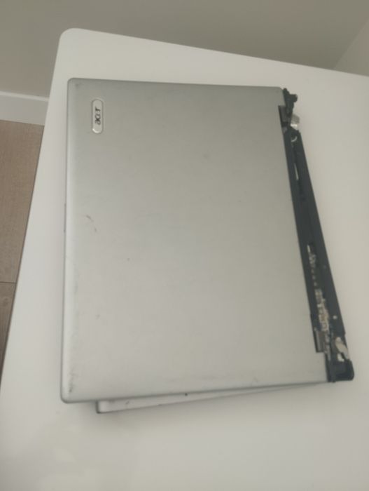 Продам ноутбук Acer на запчастини