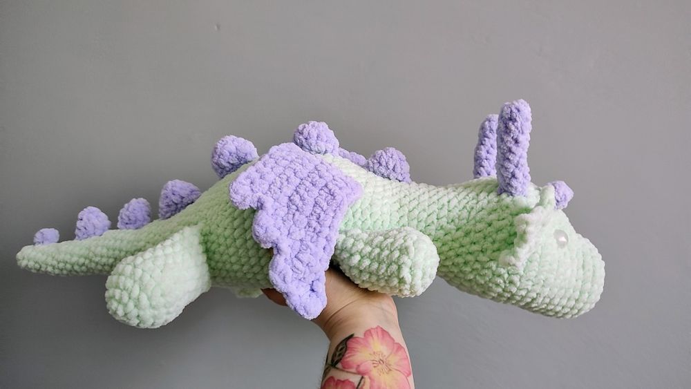 Pluszowy pastelowy smok