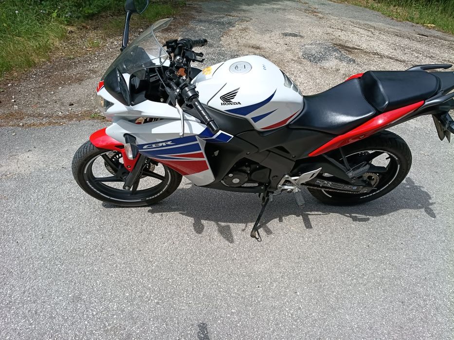 Honda CBR 125 kat A i B