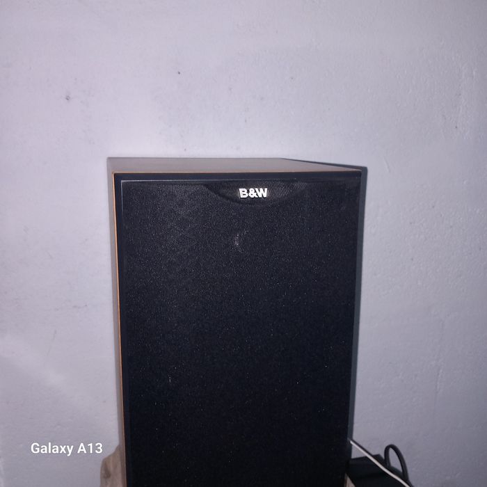 B&W 601 S2 excelente som