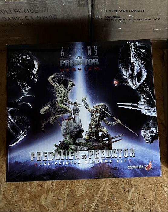 Hot Toys Predalien vs Predator diorama