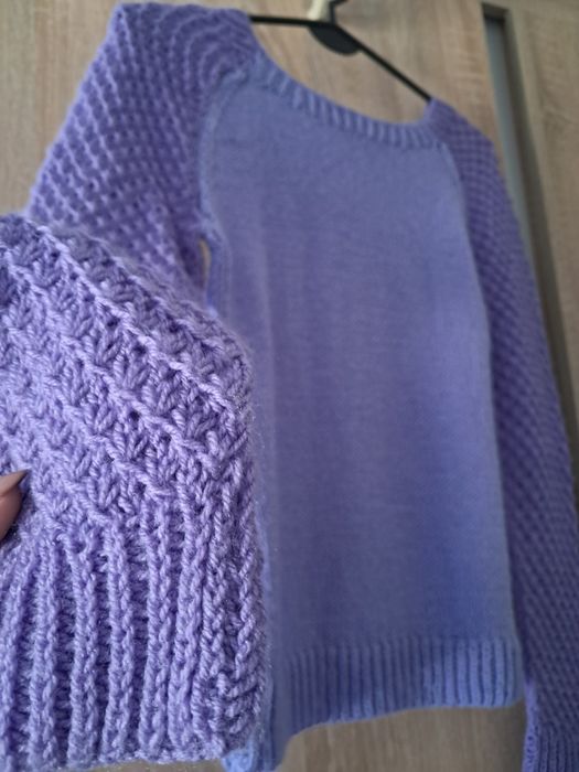 Przepiękny sweterek liliowy, ciepły, xs