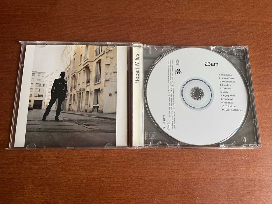 CD Robert Miles - 23am