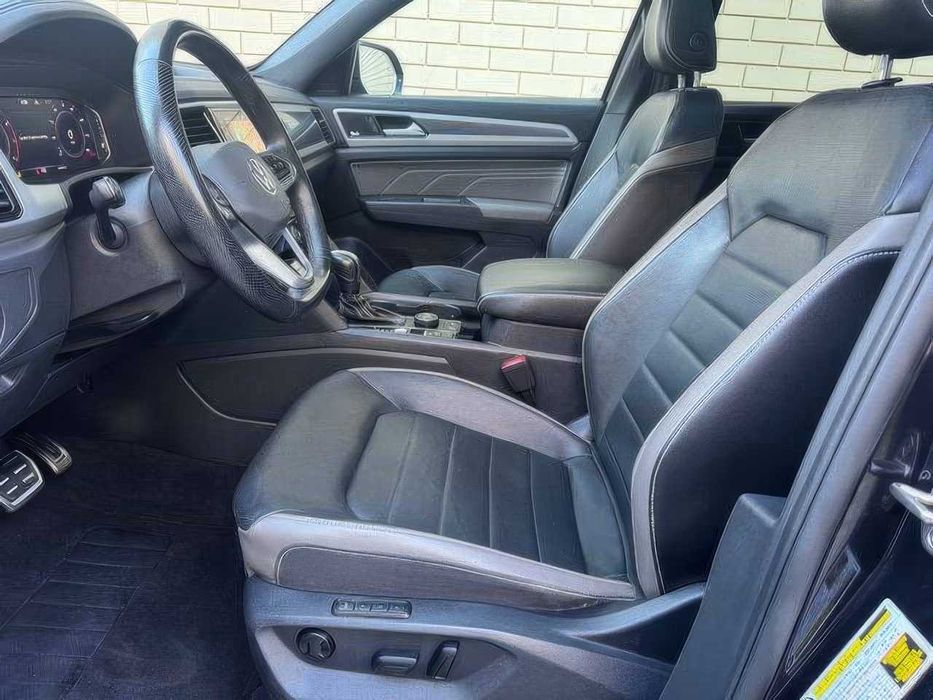 Volkswagen Atlas      2022