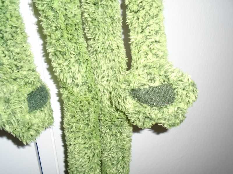 Peluche sapo comprido e engraçado