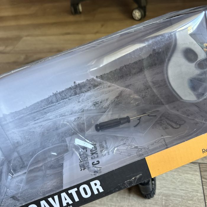 Koparka excalator sterowany na pilot metalowa