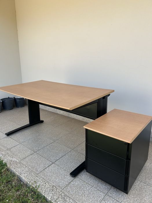 Secretária com gavetas 160x60