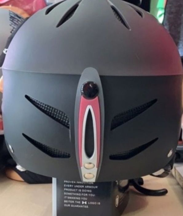 Шолом гірськолижний.