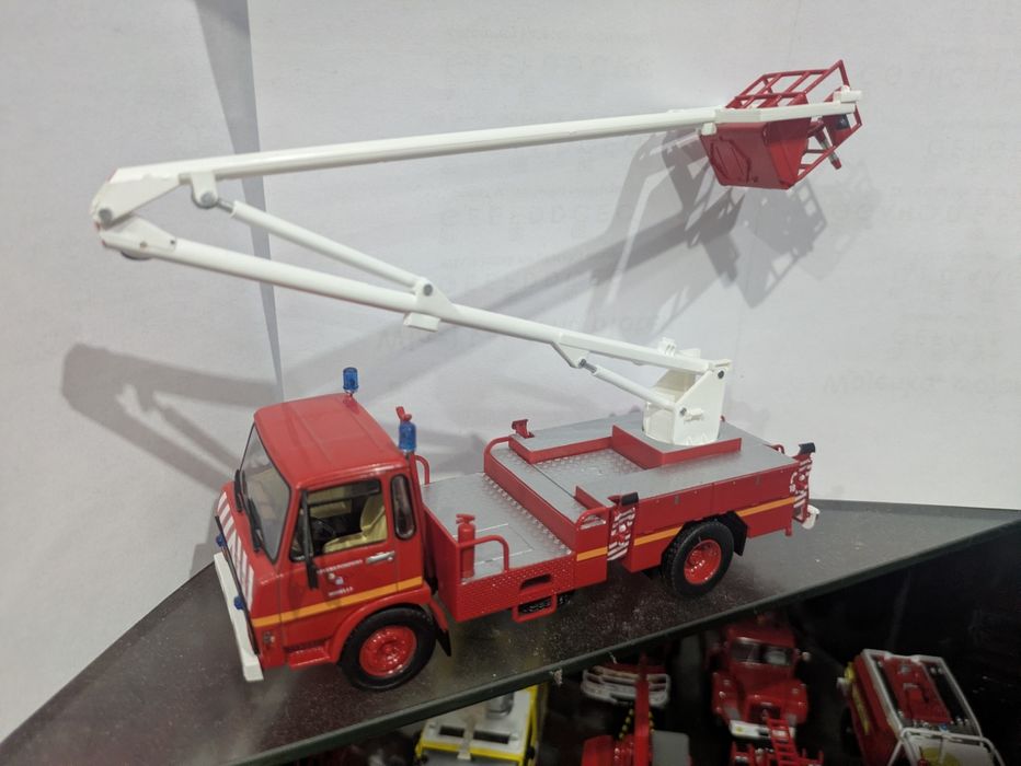 Straż pożarna Berliet  1/43 Hachette / Ixo