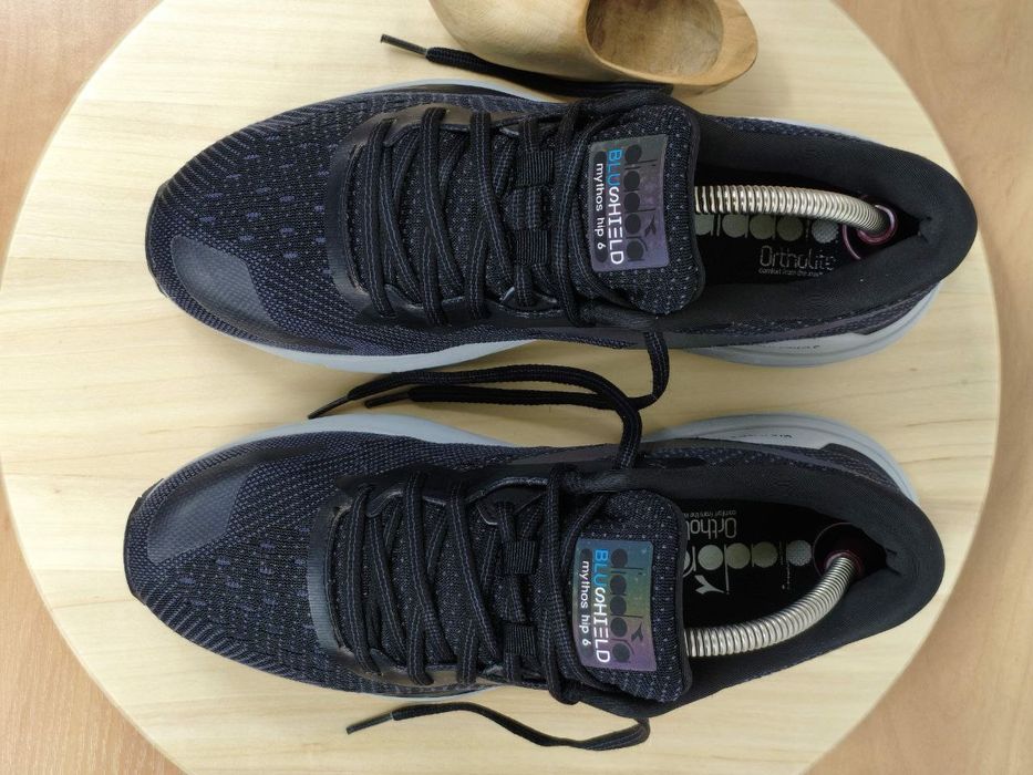 Buty r. 40,5 Diadora Mythos Blushield Hip 6 uniseks do biegania