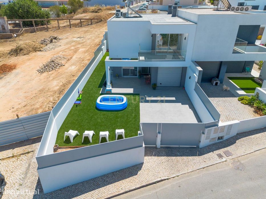 Moradia Nova T3 em Vale Talegas – Estômbar