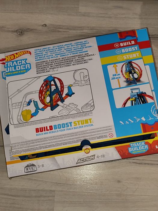 Hot Wheels track builder