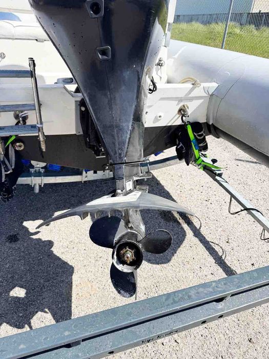 Barco Semirígido VALIANT 570 - Motor MERCURY 100 cv  com atrelado NOVO