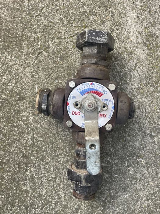 Zawór mieszający mieszacz czterodrogowy