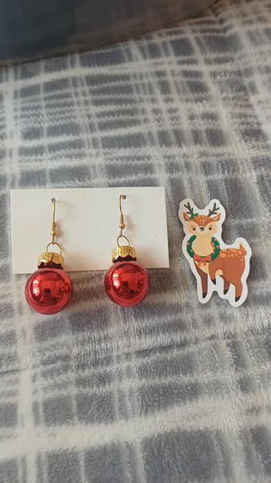 Brincos bolas de natal