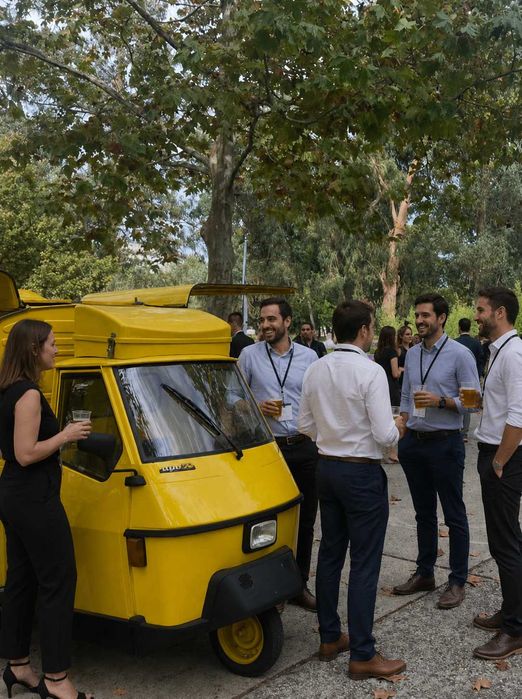 Bubble Truck - Serviço de Mobile Bar para Festas/ Eventos/ Casamentos - Piaggio Ape