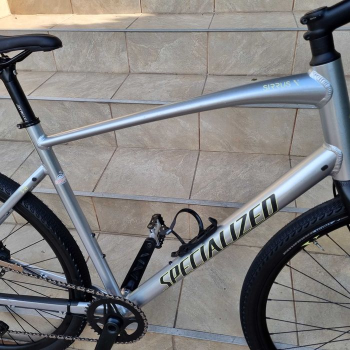 Rower GRAVEL Specialized SIRRUS X 3,0 -L