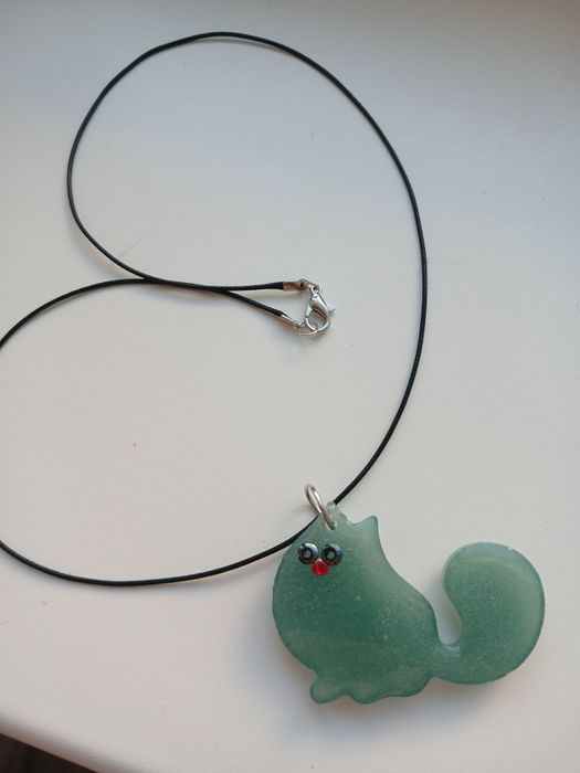 Продам брелок - МОЛОЧНИЙ КОТИК.