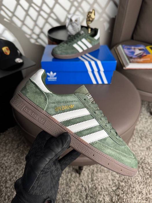 Топові чоловічі кросівки Adidas. Розміри: 41,42,43,44,45. Оплата при отриманні.Нові.
