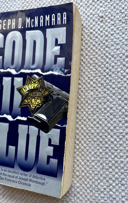 Livro: "Code 211 Blue", de Joseph D. McNamara