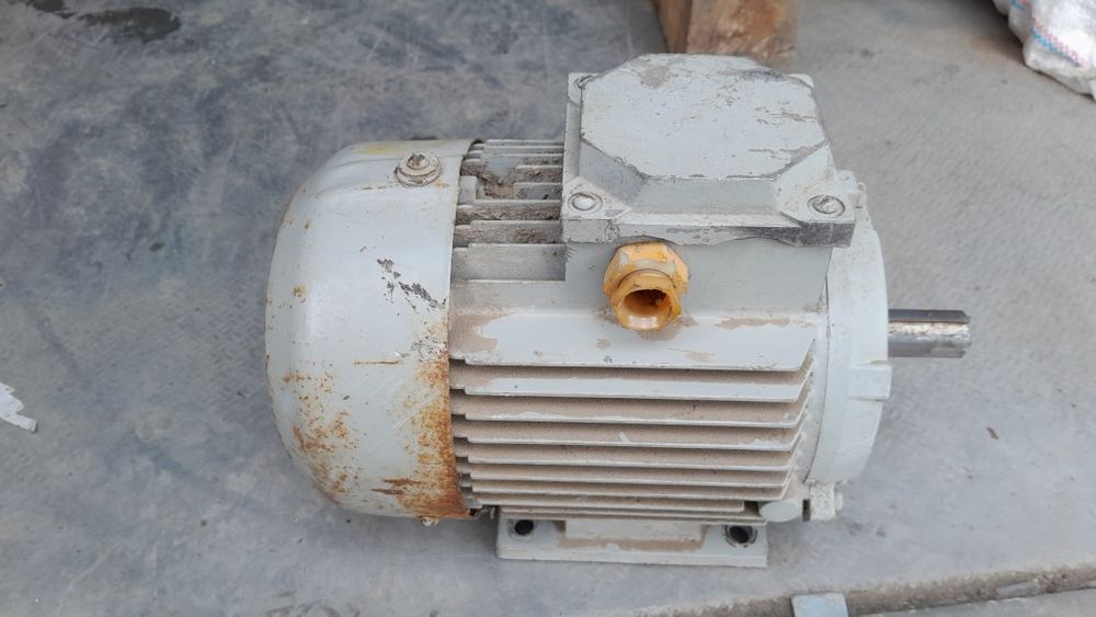 Електродвигун 1.1 кв