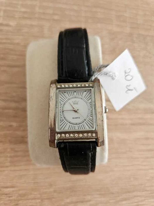 Elegancki zegarek damski Sempre Reece Designs – czarny skórzany pasek