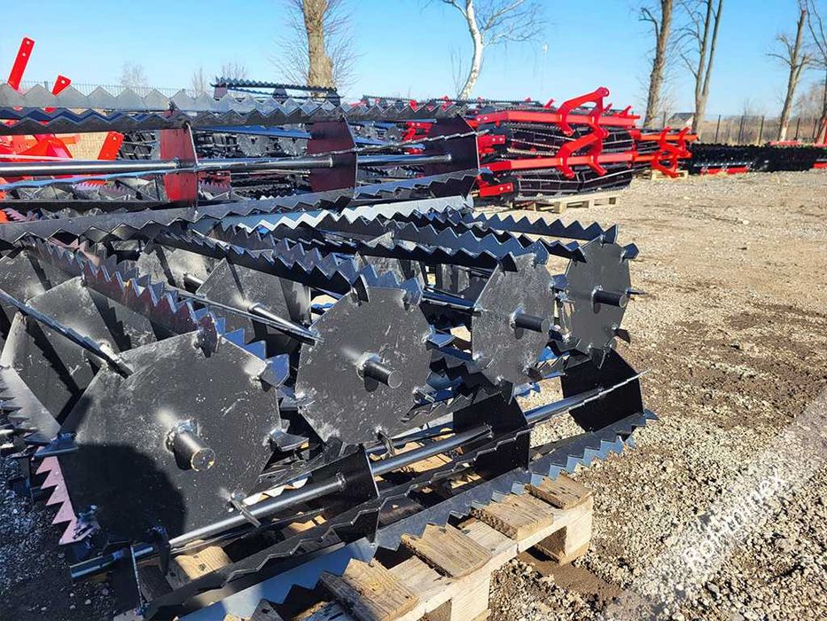 Producent Wał strunowy zębaty pojedynczy na łożyskach Transport