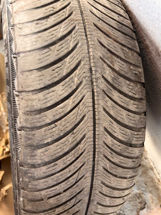 4 Jantes Mercedes com Pneus Goodyear e Michelin