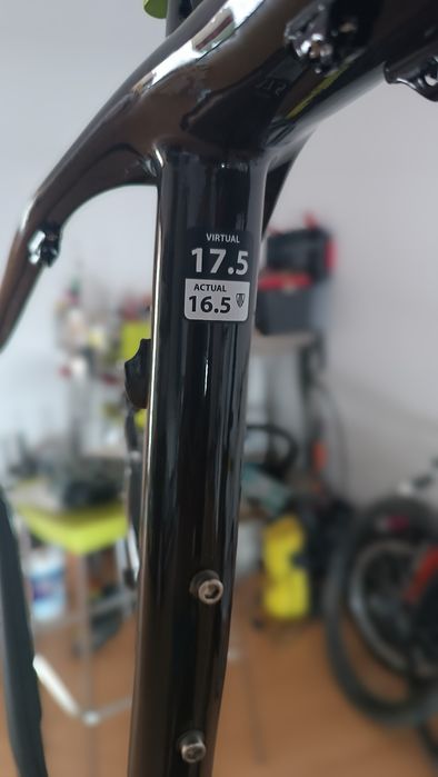Quadro Trek superfly carbono roda 29  e suspensão Fox 32 Rhythm