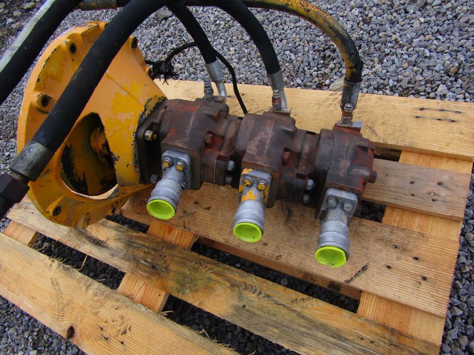 JCB 811 812 , 814 806B 805B pompa hydrauliczna potrójna waryński dźwig