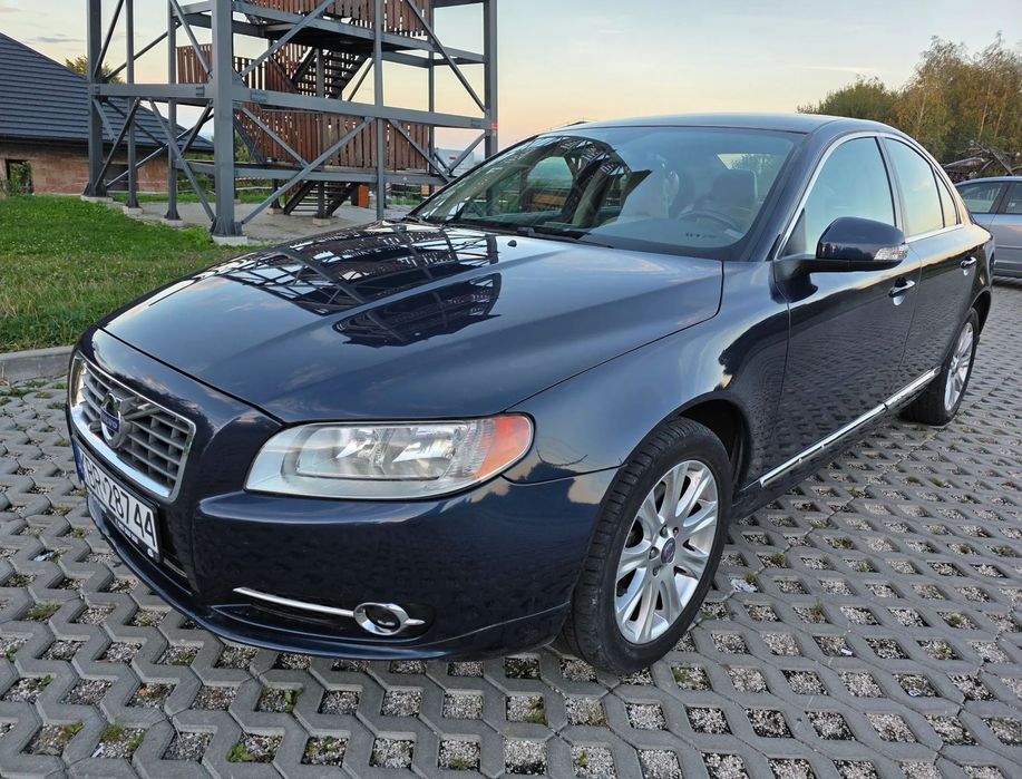 Volvo S80
