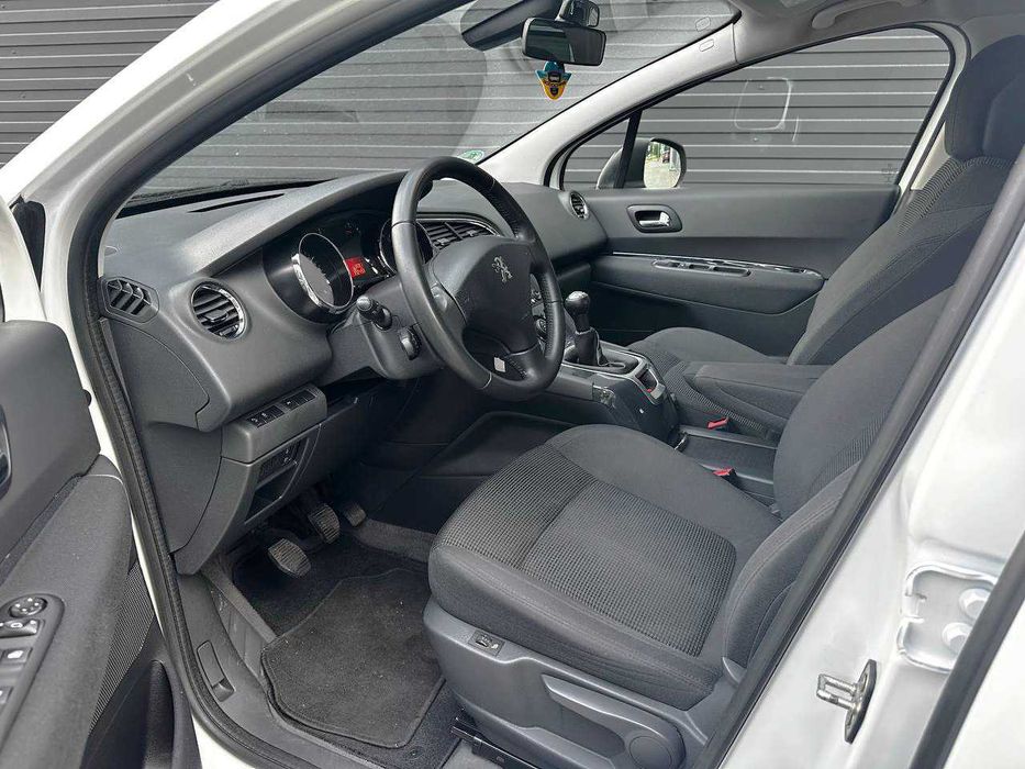 Peugeot 5008 2014
