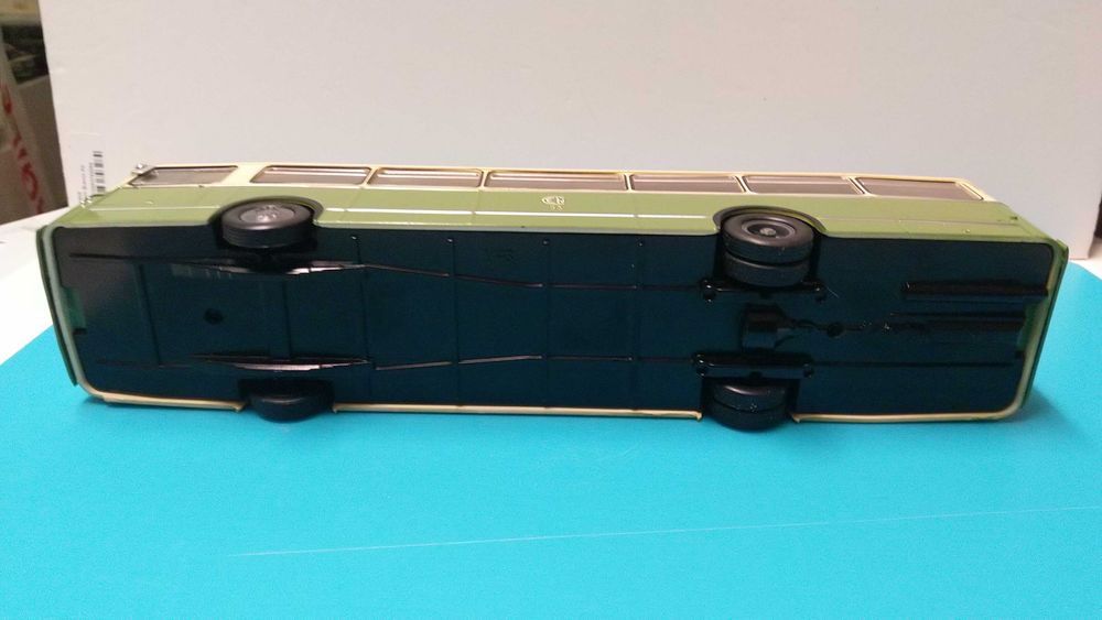 Brossel Leyland 55 Bus Valenciennes-France: Hachette/IXO escala 1/43