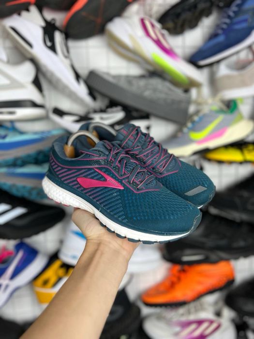 Кроссовки Brooks Оригинал р(37.5)