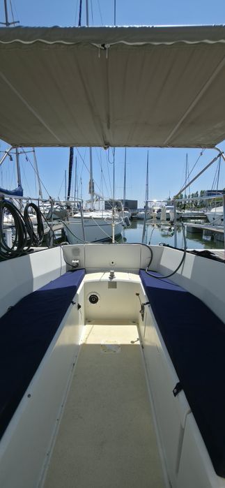 Viver no Parque das Nações junto ao Tejo | Barco habitável com lugar de marina com lugar de marina