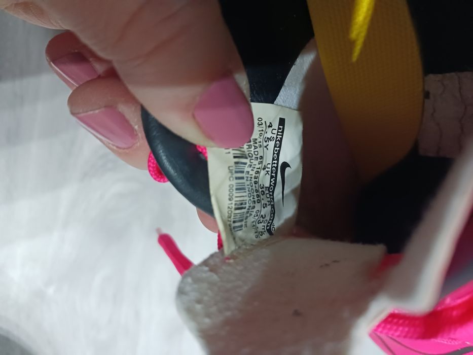 Różowe halówki Nike Mercurial Victory rozm. 36,5